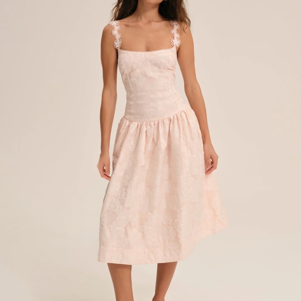 Florence For Love And Lemons Blush Floral Midi Dress - Picture 2 of 9